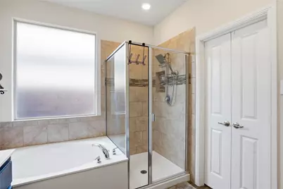 9032 Sycamore Leaf Drive, Fort Worth, TX 76179 - Photo 14