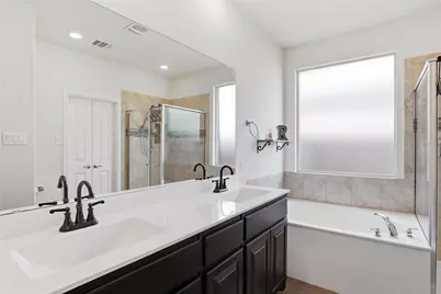 9032 Sycamore Leaf Drive, Fort Worth, TX 76179 - Photo 26