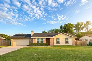 704 Plum St, Joshua, TX 76058 - Photo 1
