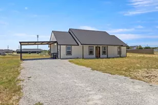 6043 Piper Anne St, Azle, TX 76020 - Photo 2