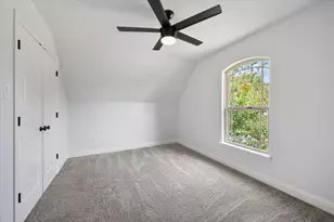 401 E Oakdale St, Keene, TX 76059 - Photo 22