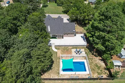 401 E Oakdale Street, Keene, TX 76059 - Photo 2