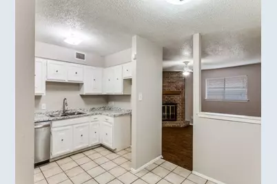121 Allencrest Drive #121, White Settlement, TX 76108 - Photo 4