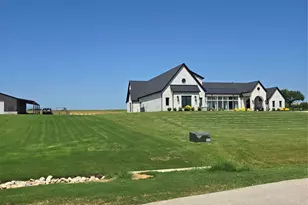 401 CD Trl, Weatherford, TX 76087 - Photo 1