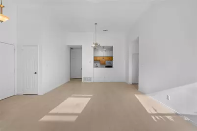 989 Lake Drive, Grand Prairie, TX 75051 - Photo 8