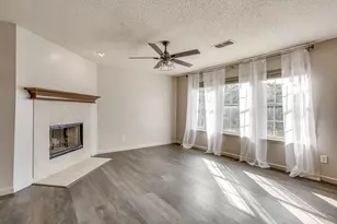 2521 Buffalo Run, Burleson, TX 76028 - Photo 8