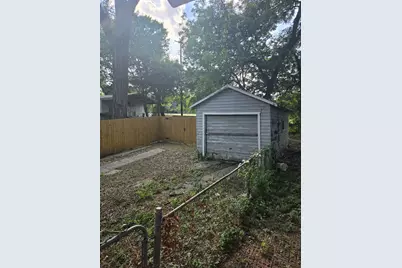 235 N Shore Drive, Dallas, TX 75216 - Photo 8