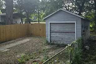 235 N Shore Dr, Dallas, TX 75216 - Photo 8