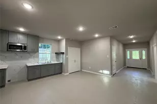 3203 Sherry Ln, Balch Springs, TX 75180 - Photo 14
