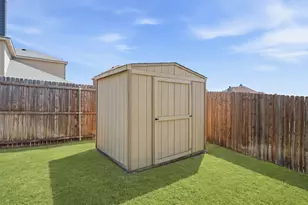 1425 Clayton Ln, Celina, TX 75009 - Photo 32