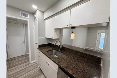 4845 Cedar Springs Road #170, Dallas, TX 75219 - Photo 4