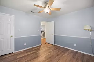 417 Sky Harbour Ct, Granbury, TX 76049 - Photo 20