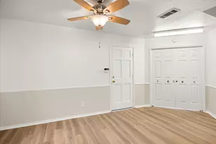 417 Sky Harbour Ct, Granbury, TX 76049 - Photo 20