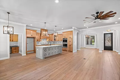 9303 Bellechase Road, Granbury, TX 76049 - Photo 12