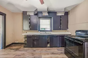 490 S 1st Ave, Stephenville, TX 76401 - Photo 10