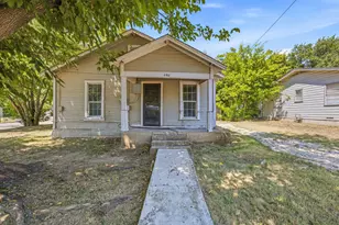 490 S 1st Ave, Stephenville, TX 76401 - Photo 1