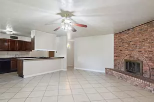 10217 Ironwood Ln, Dallas, TX 75249 - Photo 6