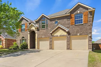 2824 Pino, Grand Prairie, TX 75054 - Photo 1