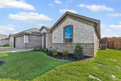 620 Jameson Street, Springtown, TX 76082 - Photo 4