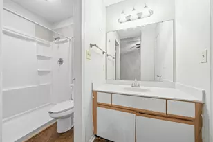 600 Bagby Ave, Waco, TX 76706 - Photo 16