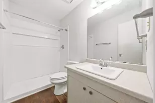 600 Bagby Ave, Waco, TX 76706 - Photo 20