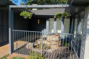 1756 Cynthia Ln, Hurst, TX 76054 - Photo 8