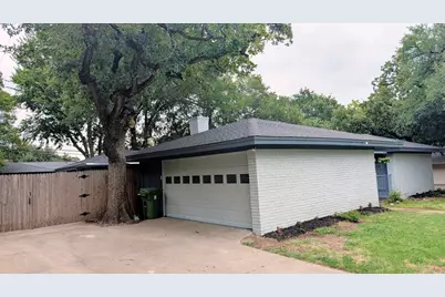 1756 Cynthia Lane, Hurst, TX 76054 - Photo 4