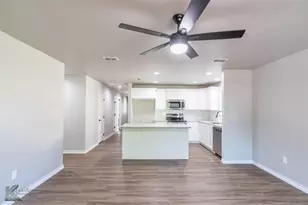 1842 N 10th St, Abilene, TX 79603 - Photo 2