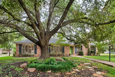 2825 Chimney Hill Drive, Waco, TX 76708 - Photo 2