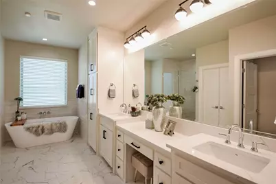 8021 White Drive, Granbury, TX 76049 - Photo 16
