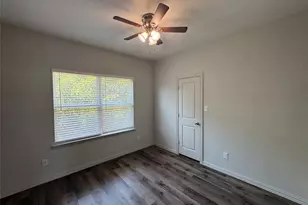 2026 Brookes St, Fort Worth, TX 76105 - Photo 10