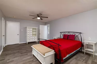 637 Post Oak Drive, Hurst, TX 76053 - Photo 16