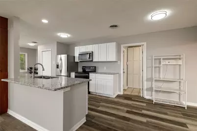 637 Post Oak Drive, Hurst, TX 76053 - Photo 10