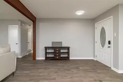 637 Post Oak Drive, Hurst, TX 76053 - Photo 4