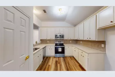 1604 Fern Drive, Mansfield, TX 76063 - Photo 8