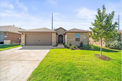 1532 Skyline Drive, Denton, TX 76207 - Photo 2