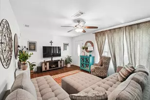 6667 Jannie St, North Richland Hills, TX 76180 - Photo 8