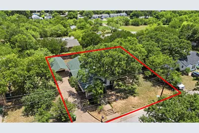 2014 3rd Avenue, Mineral Wells, TX 76067 - Photo 2