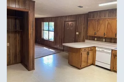 826 W 9th Street, Bonham, TX 75418 - Photo 10