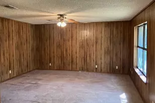 826 W 9th St, Bonham, TX 75418 - Photo 6