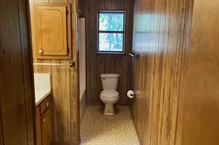 826 W 9th St, Bonham, TX 75418 - Photo 16