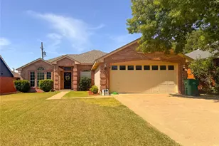 610 Brookside Dr, Cedar Hill, TX 75104 - Photo 1