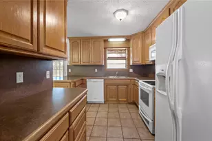 1509 Raborn Dr, Bowie, TX 76230 - Photo 8