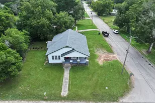 402 N Market St, Grapeland, TX 75844 - Photo 22