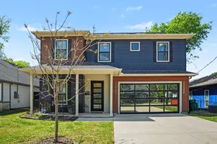 324 S Main St, Cedar Hill, TX 75104 - Photo 1