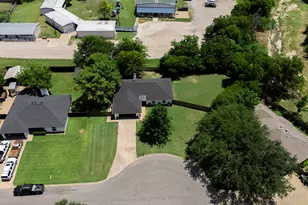 1307 Linda Ct, Cleburne, TX 76033 - Photo 30