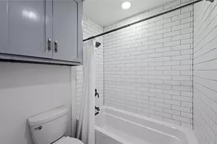 505 Galia St, Bowie, TX 76230 - Photo 22
