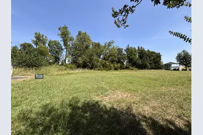 N Park N Park, Leonard, TX 75452 - Photo 2