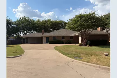 1225 Fairhaven Drive, Mansfield, TX 76063 - Photo 2