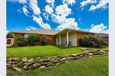 4401 Lacey Circle, Waco, TX 76708 - Photo 4